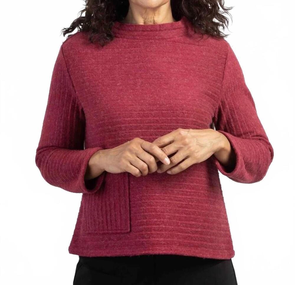 NEW HABITAT women's fleece pocket pullover sweatshirt in cranberry